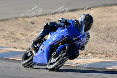 media/Jan-09-2022-SoCal Trackdays (Sun) [[2b1fec8404]]/Turns 9 and 8 (920am)/